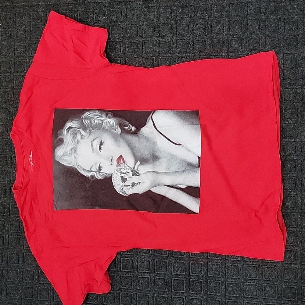 Marilyn Monroe tee shirt